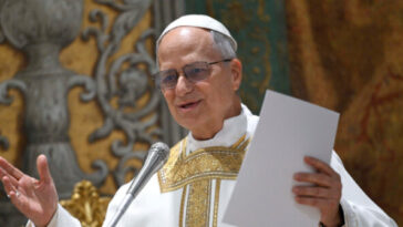 pope-leo-defends-‘human-art’-vs-ai,-calls-for-church-to-‘renew-an-alliance-with-artists’-to-‘safeguard-our-humanity’