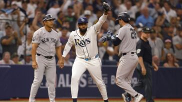 yankees-lose-alds-game-1-to-rays-as-austin-wells-is-thrown-out-at-third-after-breaking-up-no-hitter