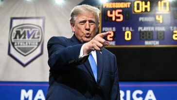 trump-touts-‘golden-age’-at-ohio-rally,-urges-voters-to-deliver-gop-midterm-wins