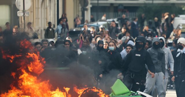 france-youth-riots-manipulated-by-far-left-melenchon-party,-paris-police-report-finds