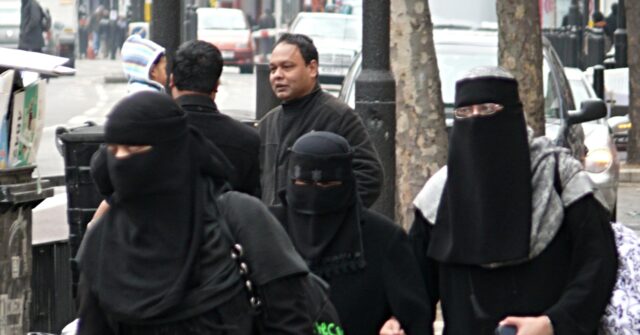uk-gifts-1,000+-free-hijabs-to-illegal-migrants-via-taxpayer’s-purse