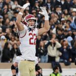 harvard-football-outsmarts-colgate-on-hail-mary-attempt-to-win-game-in-final-seconds