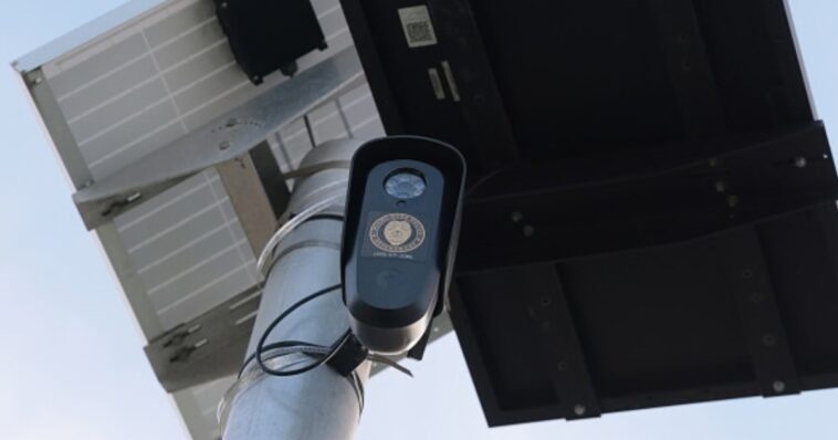 map-exposes-flocks-surprisingly-massive-network-of-300k-surveillance-cameras-–-they’re-trying-to-scrub-it