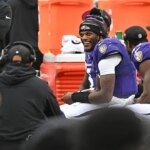lamar-jackson-leaves-game-with-injured-ankle-and-what-happened-next-shows-no-one-fears-the-tennessee-titans