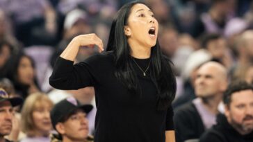 valkyries-coach-natalie-nakase-reveals-reason-behind-scary-on-court-collapse:-‘wake-up-call’