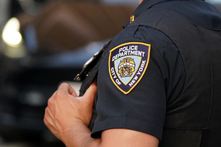 arrestee,-54,-dies-after-experiencing-medical-episode-in-custody-at-nypd-precinct