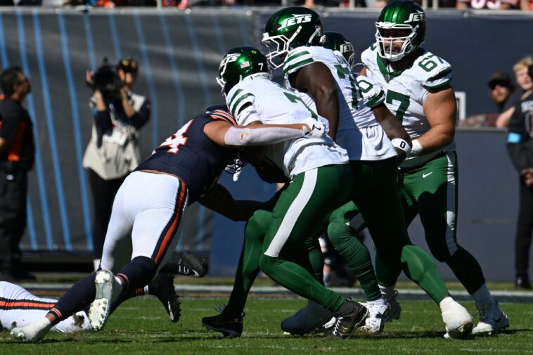 geno-smith-delivers-jets-dud-as-biggest-strength-vanishes-in-loss-to-bears-after-bizarre-start