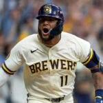brewers-magic-continues-as-milwaukee-completes-crazy-walk-off-against-padres-closer-mason-miller