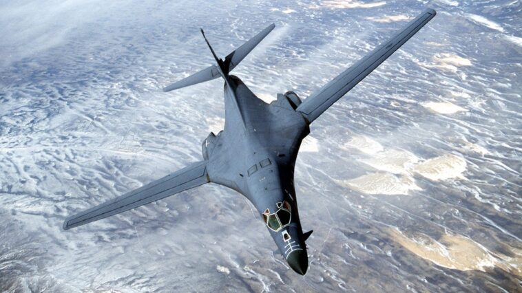 us-pulls-all-bombers-from-key-uk-base-after-suspected-iran-linked-terror-plot