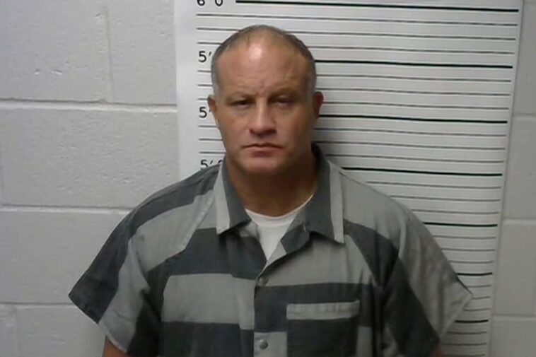accused-child-rapist-looks-set-to-become-small-town’s-new-police-chief