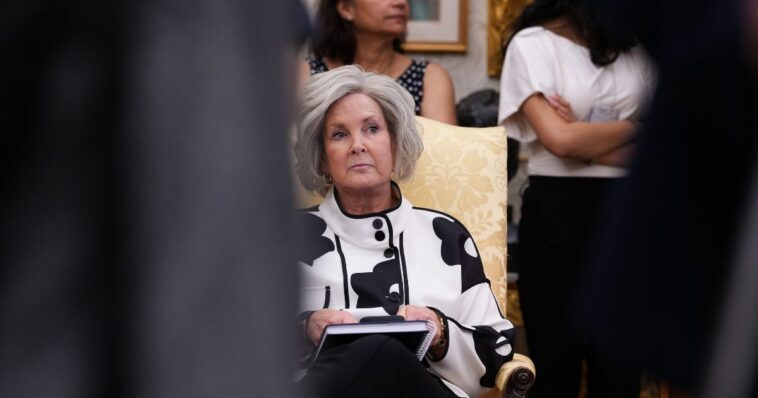 breaking:-fbi-secretly-tracked-phone-activity-of-susie-wiles-and-trump’s-defense-lawyers