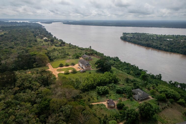 congo-river-boat-collision-leaves-at-least-30-dead,-dozens-still-missing:-officials