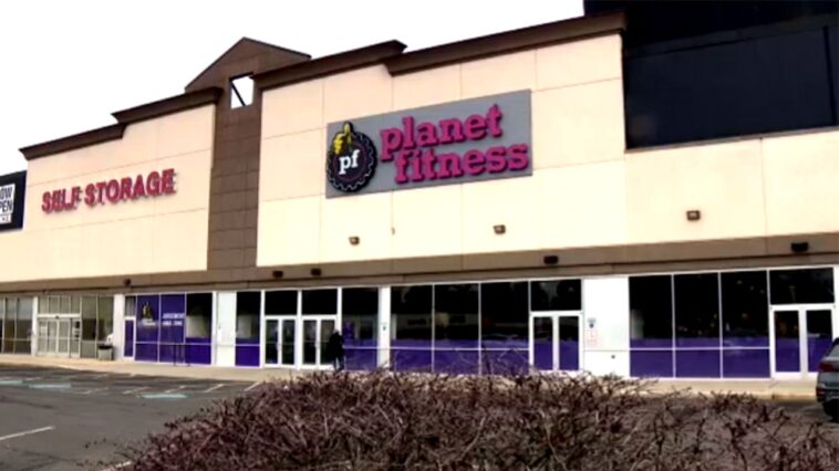 convicted-child-predator-allegedly-attacks-two-women-inside-planet-fitness-women’s-locker-room
