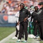 aaron-glenn-tries-to-find-jets-positives-in-dismal-loss-to-bears-as-season-hangs-on-upcoming-stretch