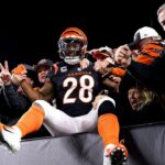 seattle-seahawks-throw-joe-mixon-another-chance-in-the-nfl-following-backfield-disaster