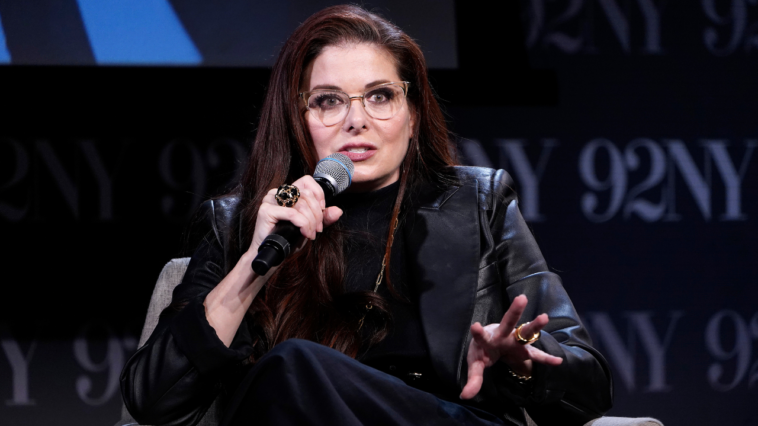 debra-messing-ditches-democrat-for-trump-backed-republican-as-she-sounds-alarm-over-new-york