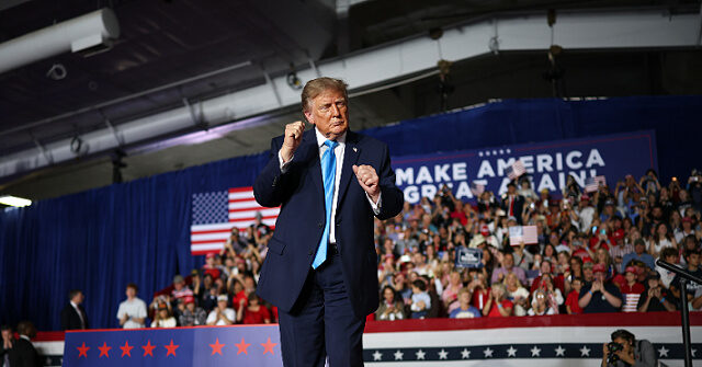 ‘massive-support’-for-trump-as-crowds-pack-nebraska-rally