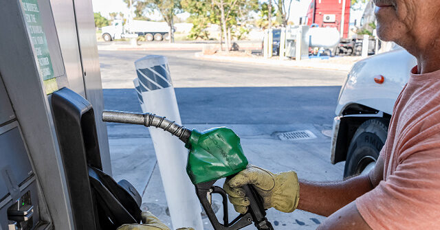 trump-signs-diesel-tax-relief-order,-sec.-rollins-projects-$640m-in-savings-for-farmers