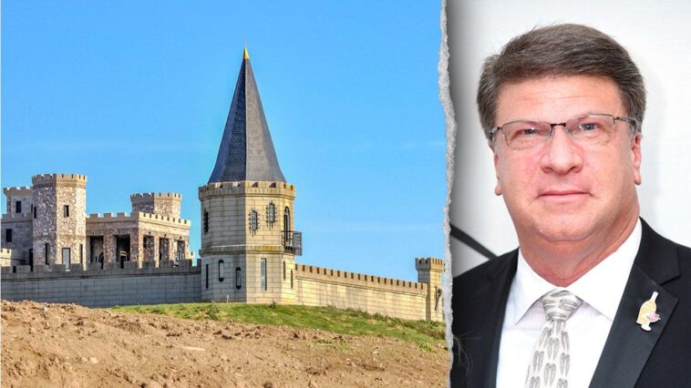 kentucky-bourbon-ceo-fired-after-lawsuit-alleges-hidden-cameras-recording-family-members,-minors-nude:-reports