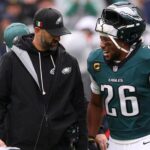 eagles-rb-saquon-barkley-reportedly-considered-week-to-week-with-hamstring-injury