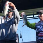 randy-moss,-vikings-coach-kevin-o’connell-bond-over-shared-love-of-fishing-and-football