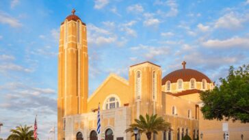 icon-missing-from-florida-church-for-100-years-turns-up-on-a-back-wall-in-another-country
