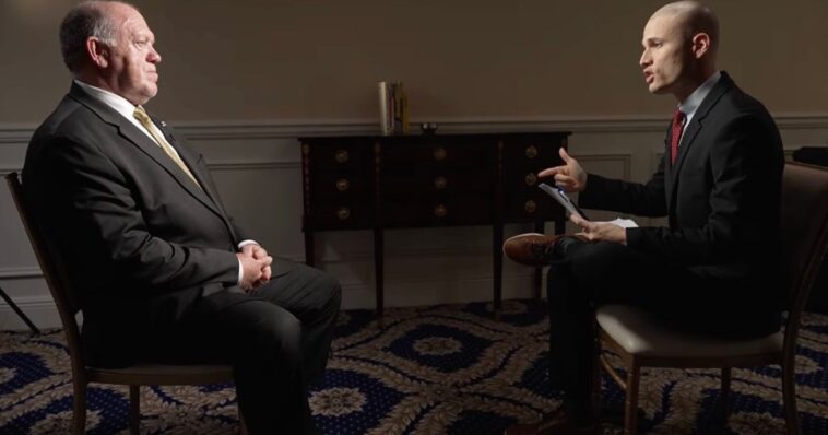 watch:-tom-homan-leaves-cbs-journalist-speechless,-frozen-on-camera-with-simple-ice-question-he-can’t-answer