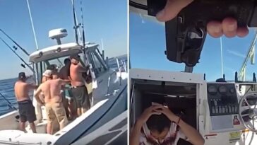 moment-boat-smuggling-14-illegal-immigrants-intercepted-off-newport-beach-in-latest-federal-takedown