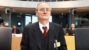 germany-arrests-spy-boss-and-his-former-chief-of-staff-for-treason,-espionage