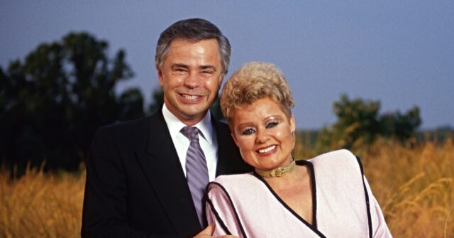 televangelist-jim-bakker,-who-lost-his-‘ptl-club’-empire-in-sex-and-money-scandals,-dies-at-86