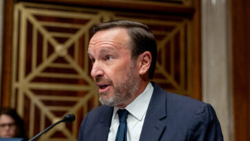 chris-murphy-blames-trump-for-iran’s-attacks-on-arab-countries