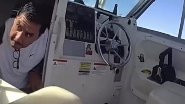 marine-unit-intercepts-smuggling-vessel,-arrests-14-illegal-aliens-at-gunpoint-near-newport-beach,-california-(video)