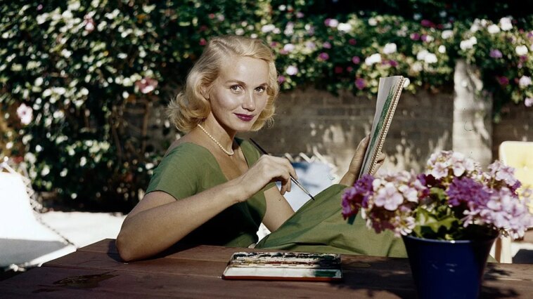 eva-marie-saint,-oscar-winning-‘on-the-waterfront’-and-‘north-by-northwest’-star,-dead-at-102
