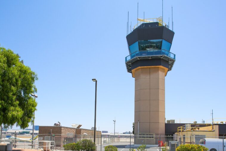man-arrested-at-southern-california-airport-after-taking-vehicle-for-tarmac-joyride