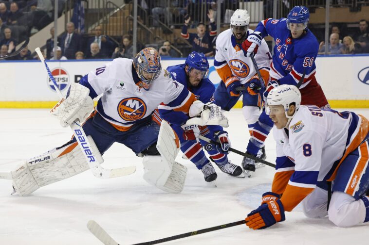 semyon-varlamov-makes-stunning-return-to-islanders-after-676-day-wait:-‘nothing-holds-me-back’