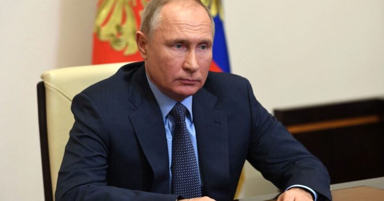 reports:-second-death-feared-in-suspected-russian-lab-leak-as-neighboring-countries-tighten-borders-—-us-closely-monitoring