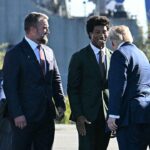 ravens-players-ride-with-president-trump-in-motorcade,-get-shoutout-during-speech-at-baltimore-shipyard-event