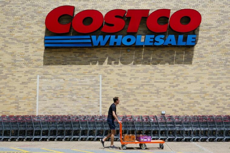 costco-fans-are-adding-a-new-feature-to-their-homes-just-to-unload-groceries