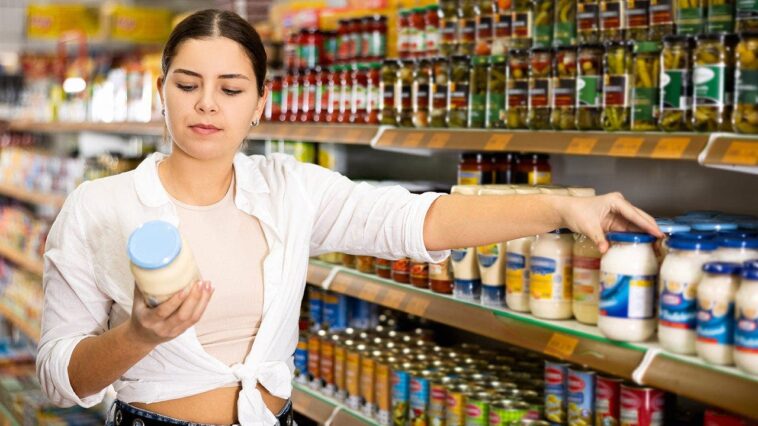 grocery-shoppers-may-be-relying-on-a-‘misleading’-clue-when-choosing-healthy-foods