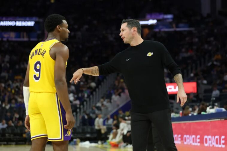 lakers-coach-rips-players-for-‘unacceptable’-behavior-with-rarely-seen-decision