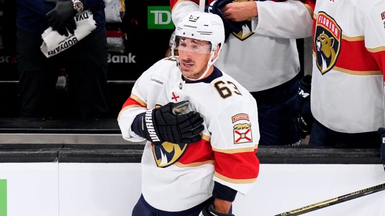 fans-are-wondering-if-florida-panthers-are-cursed-as-another-star-exits-game-wednesday-night