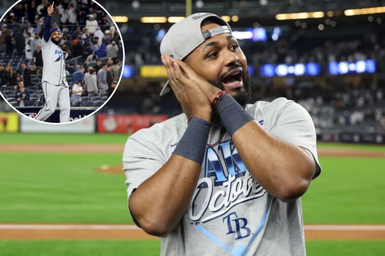 junior-caminero-brutally-trolls-with-broom-and-‘da-yankees-lose’-chant-after-alds-sweep