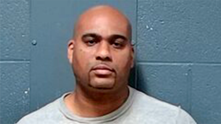 former-corrections-officer-accused-of-killing-wife,-forcing-kids-to-help