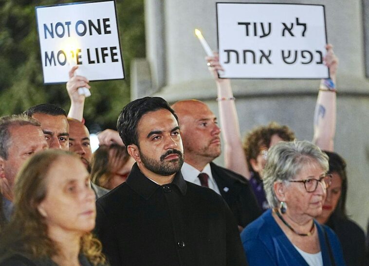 mamdani-gets-a-taste-of-the-anti-israel-mob-at-october-7-vigil