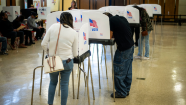 what-strangers-can-learn-from-your-political-donation