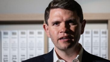 rally-crowd-chants-‘where-is-james-talarico’-as-senate-candidate-disappears-from-campaign-trail-for-11-days