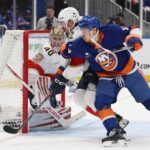 mat-barzal-takes-crucial-step-toward-islanders-injury-return