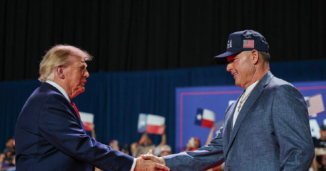 president-trump-reveals-mlb-legend-roger-clemens-will-receive-medal-of-freedom