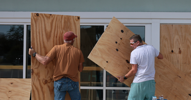 national-hurricane-center-warns-of-‘life-threatening-storm-surge’-as-hurricane-isaias-approaches-gulf-coast