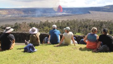 rumbling-volcano-forces-immediate-trail-closures-at-popular-vacation-hot-spot